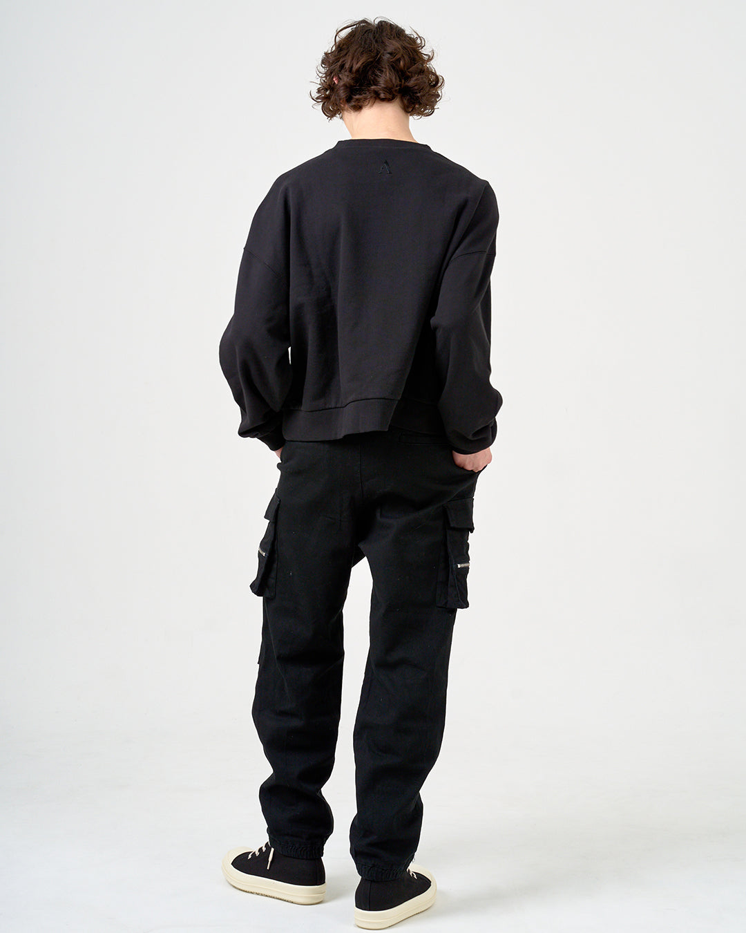 SWEATSHIRT/スウェットシャツ/BLACK